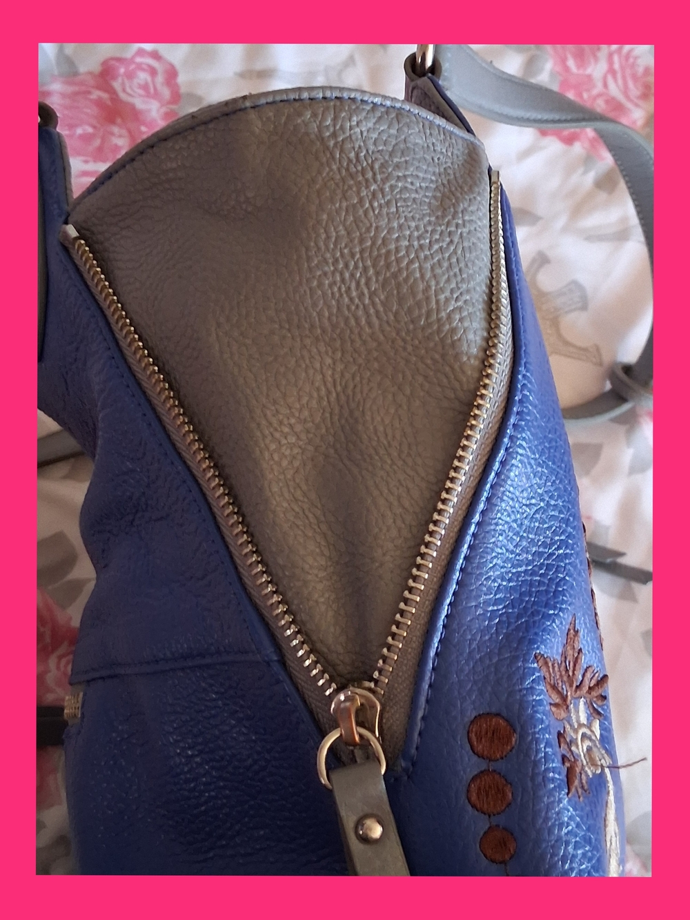 Sharif Blue Embroidered Parrot & Floral Shoulder Bag - Picture 11 of 12